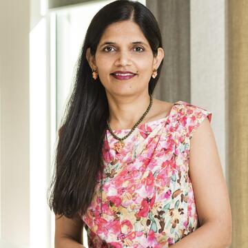 Dr. Aradhana Sarin headshot