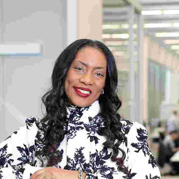 Wanda Sims Headshot